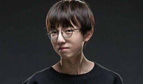 麻辣香锅队意外出局,Uzi直播怒喷无状态,恩怨情仇再升级!