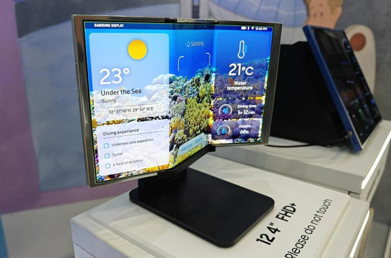 三星三折叠屏手机惊艳曝光,华为之后谁能主宰折叠屏市场?