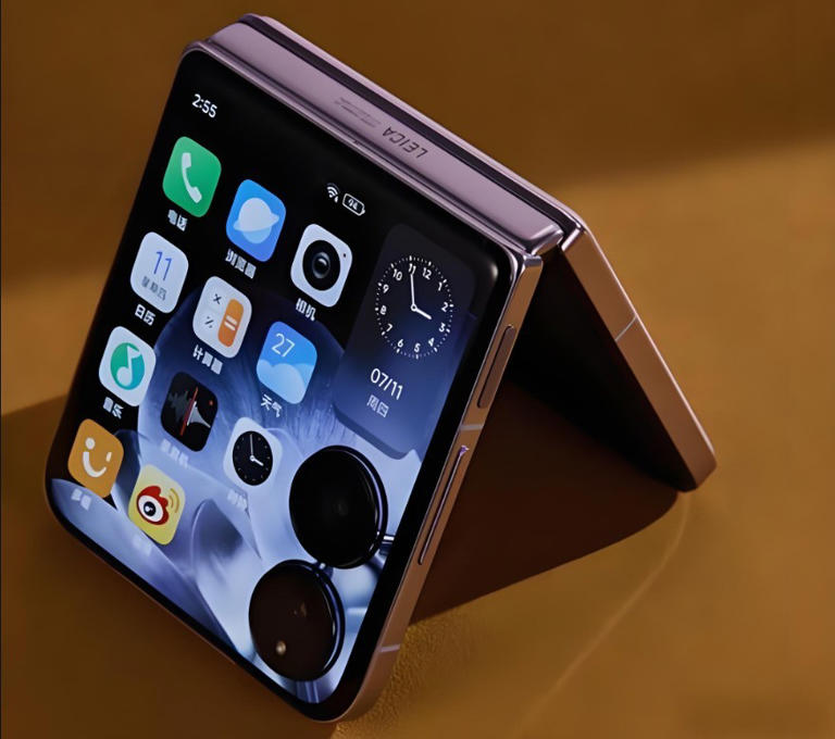 小米MIX Flip 2震撼曝光：配置登顶，行业最强小折叠屏来袭！